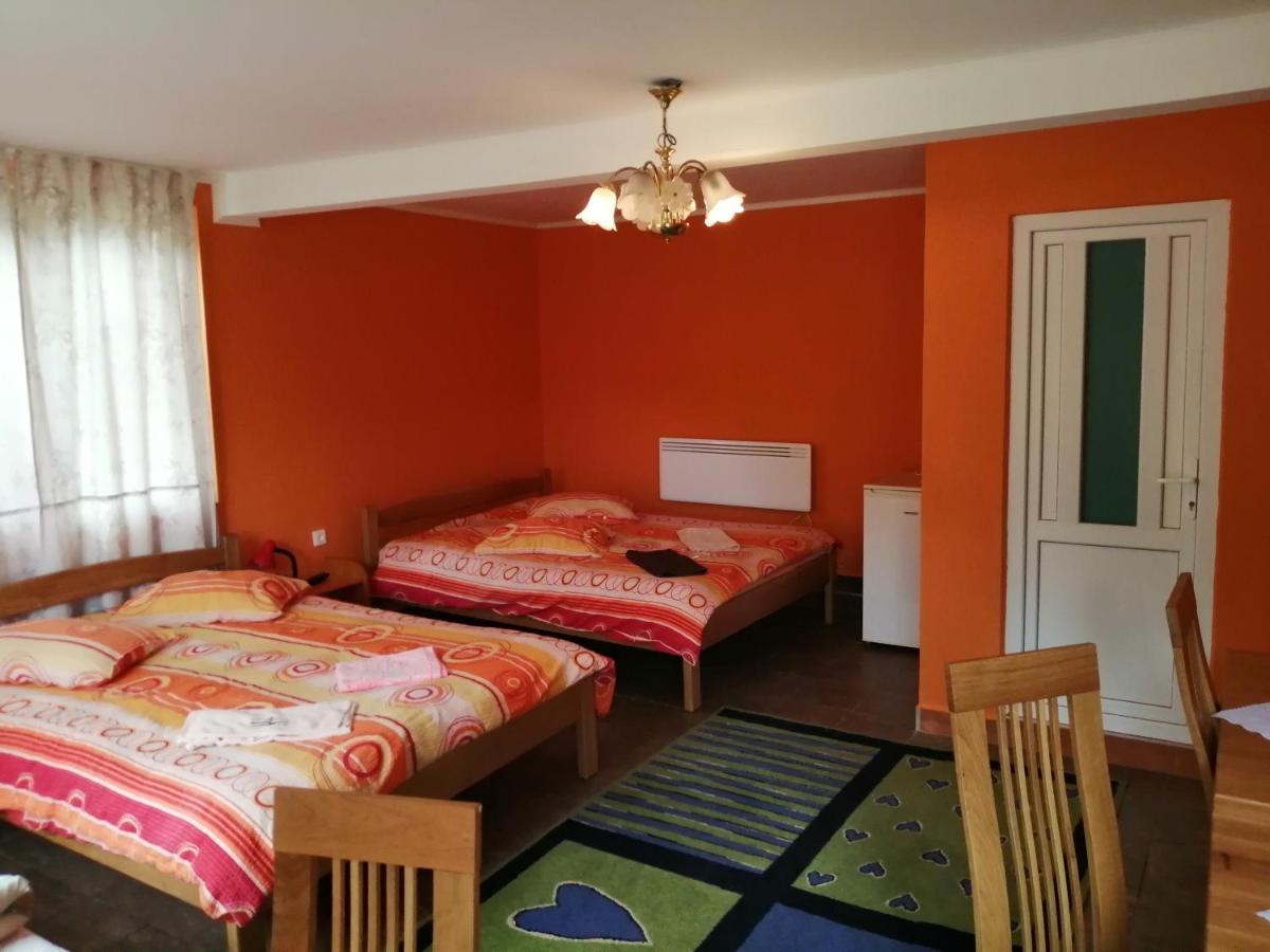 Sohegy Panzio Bed & Breakfast Прайд Екстериор снимка