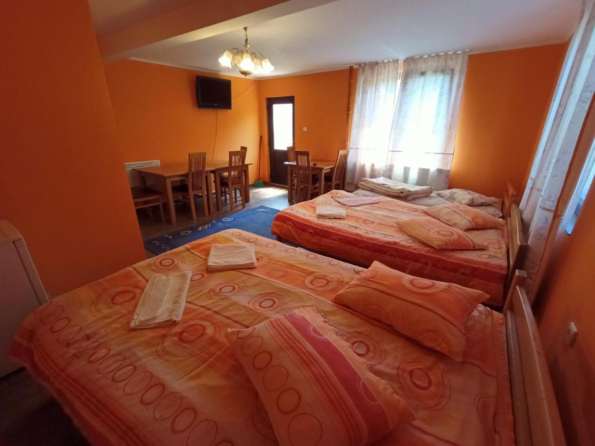 Sohegy Panzio Bed & Breakfast Прайд Екстериор снимка